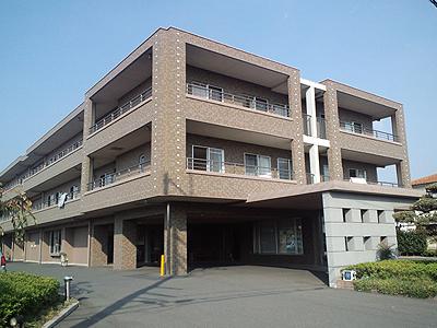 越谷市／有料老人ホーム越谷なごみ苑／正社員／介護スタッフ