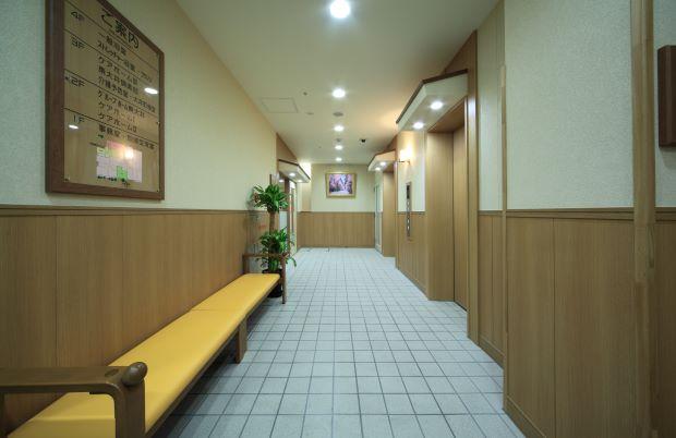 施設内